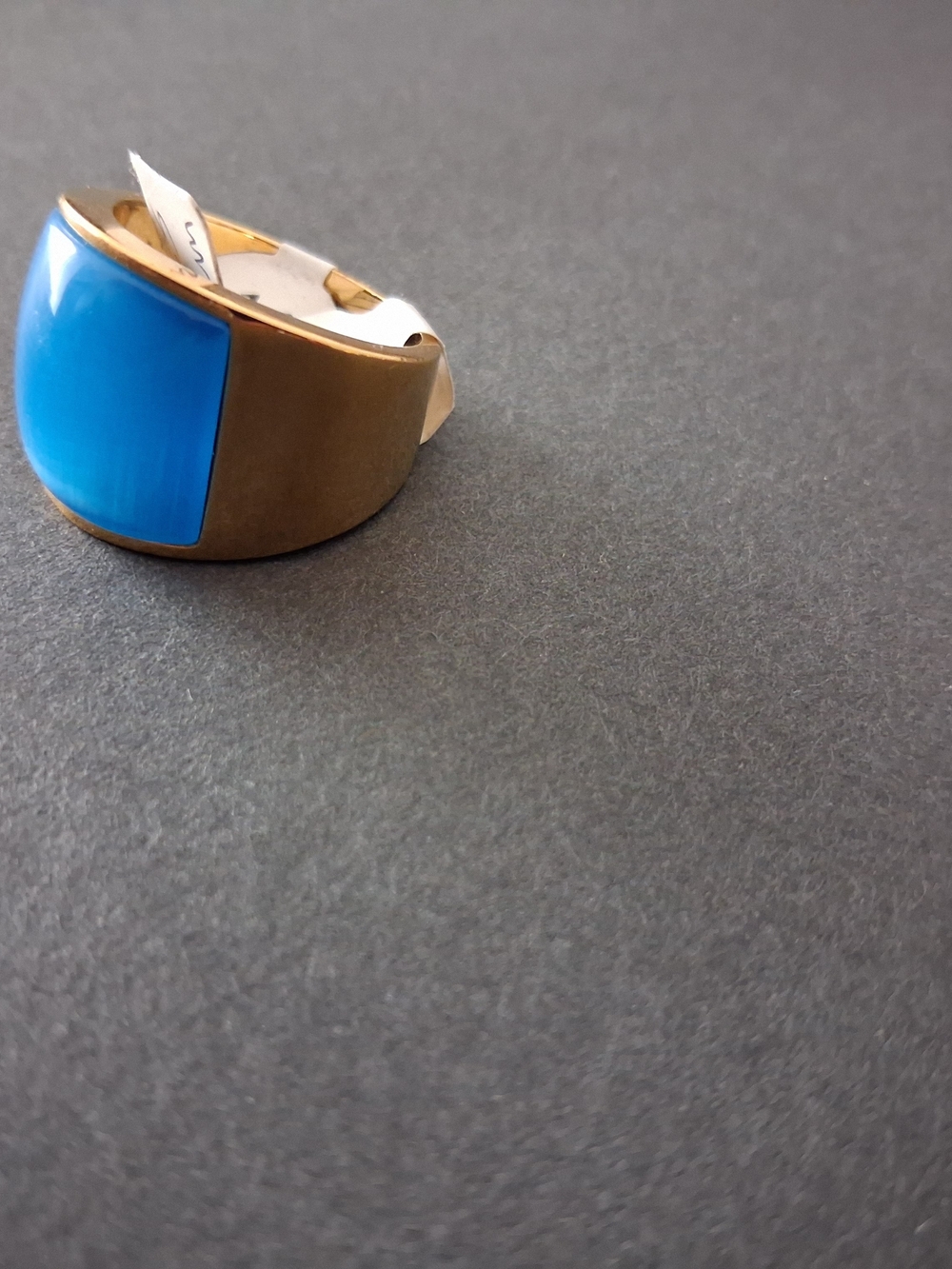 Unisex Blue enamel ring with gold tone metal